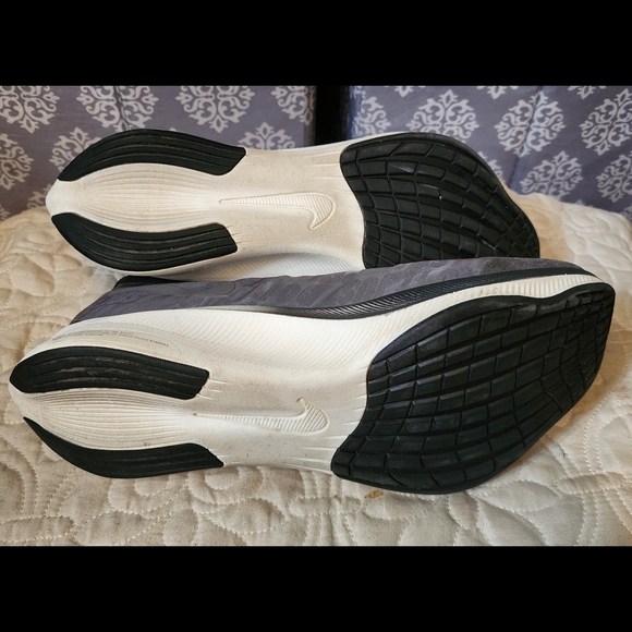 Nike Zoom Fly 3 Iridescent Black and White Running Shoes - Picture 3 of 6